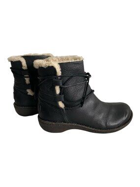 Ugg Caspia Waterproof Leather Shearling Lined Black Ankle Boots SZ 9